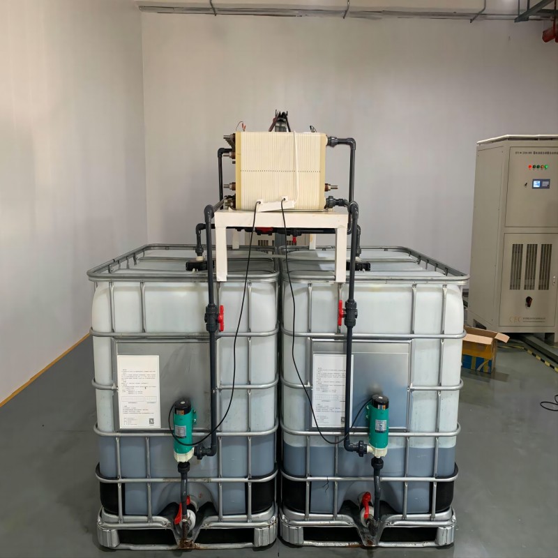 Anpassat jonbytarmembran Pile 5kw Vanadium flow batteripaket