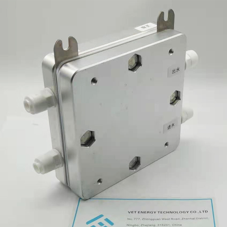 Protonutbytesmembranelektrolyzer med hög precision